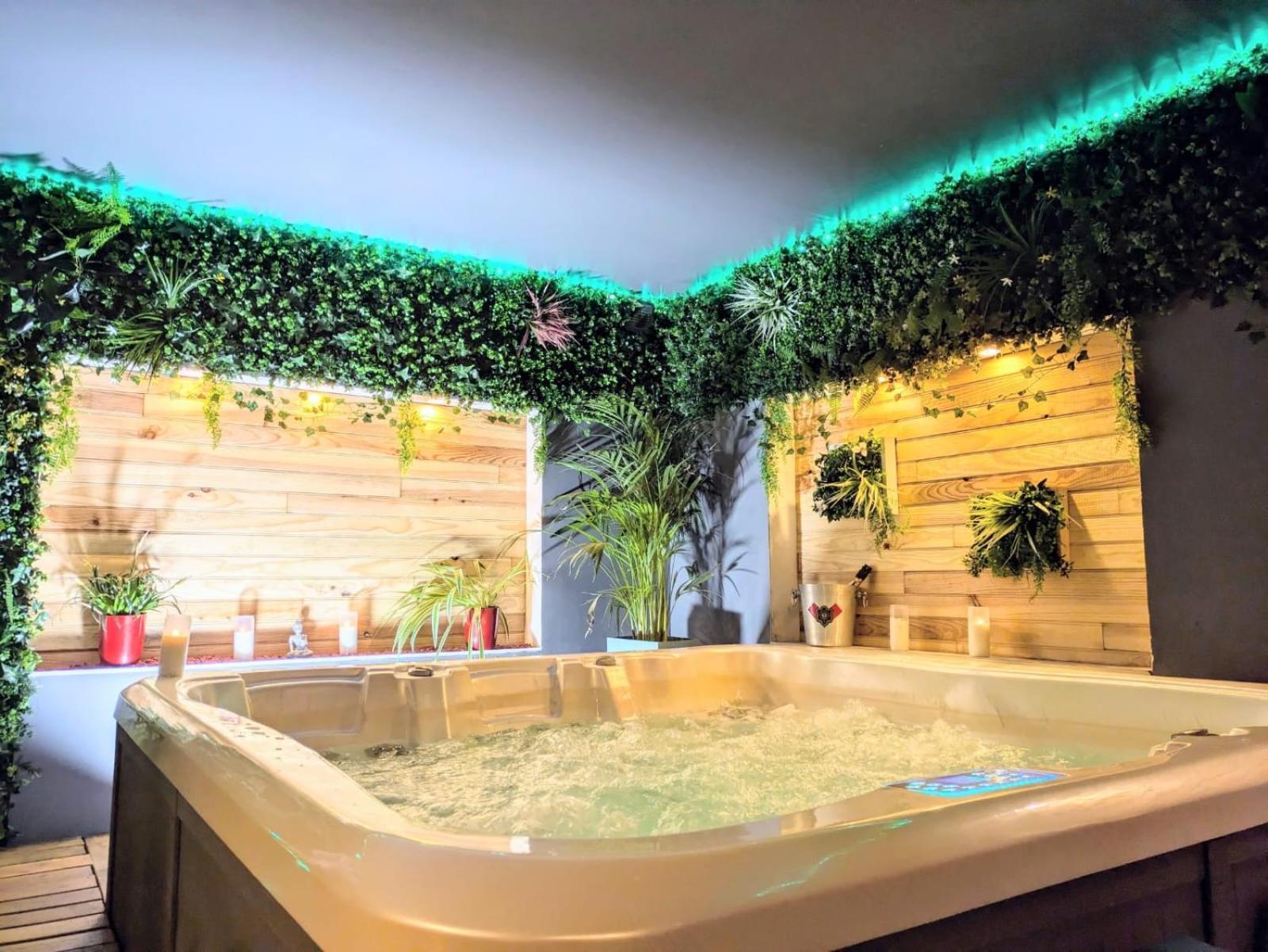 L'Alcove Du 510 - Spa - Chambre Romantique - Sauna - Salle De Jeux Монтобан Экстерьер фото
